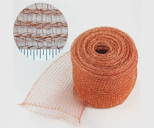 Knitted wire mesh